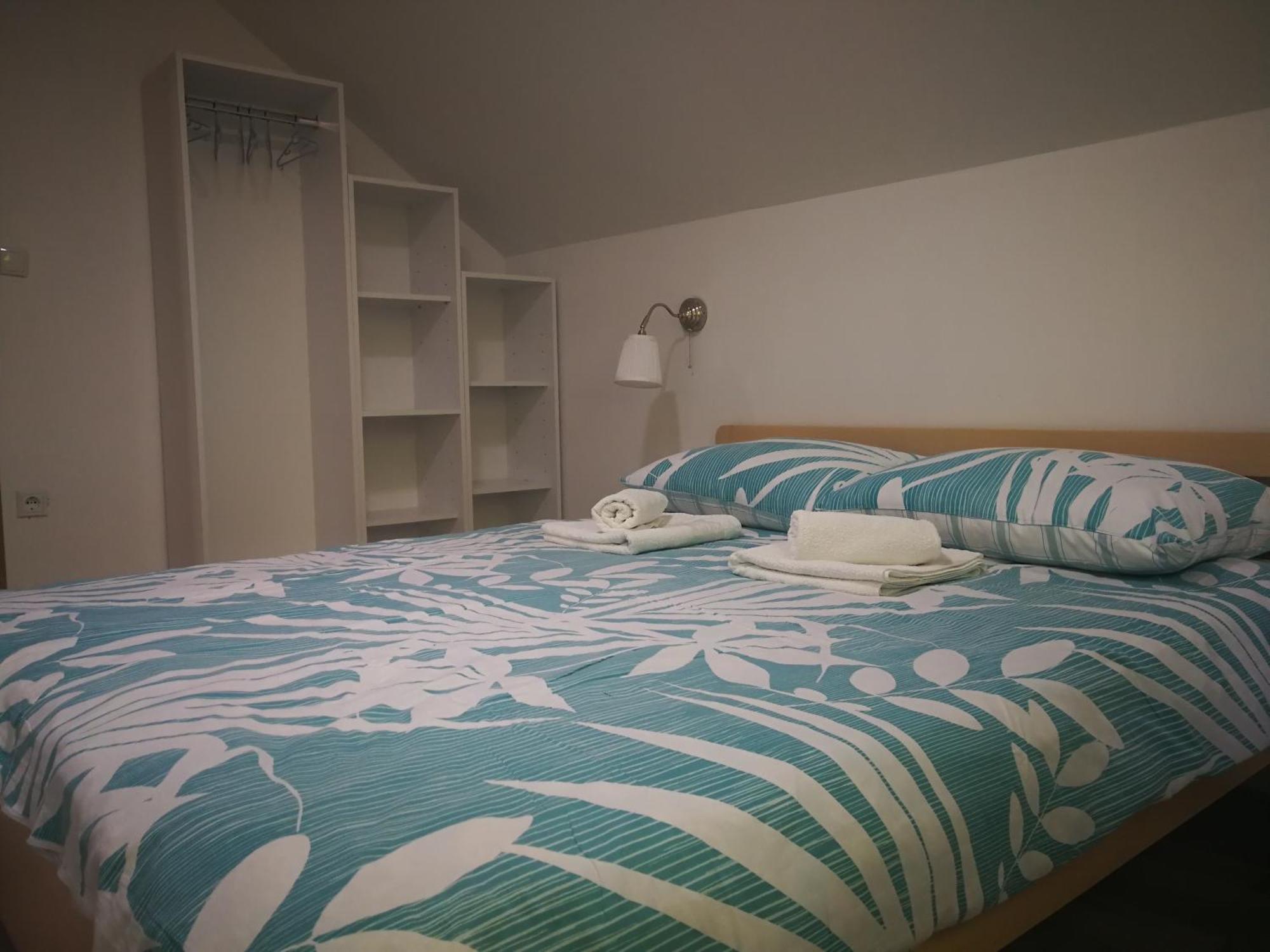 New Apartment Near Plitvice Lakes Smoljanac Rum bild